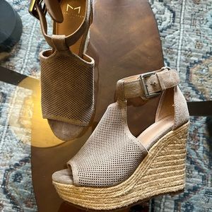 Marc Fischer wedges. Size 5 1/2